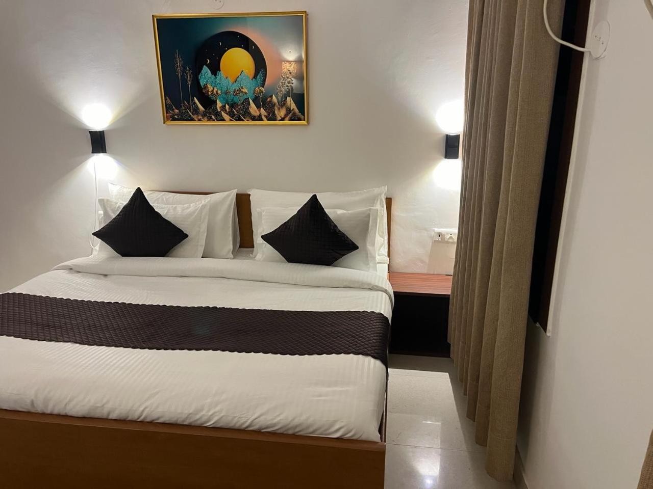 Aura Luxury Studio I Couple Friendly I Near Golf Course Road, Sector 57, Gurgaon Exterior photo